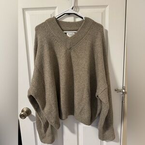 Abercrombie Wedge V-Neck Sweater